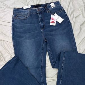 Judy Blue Flare leg 13/31